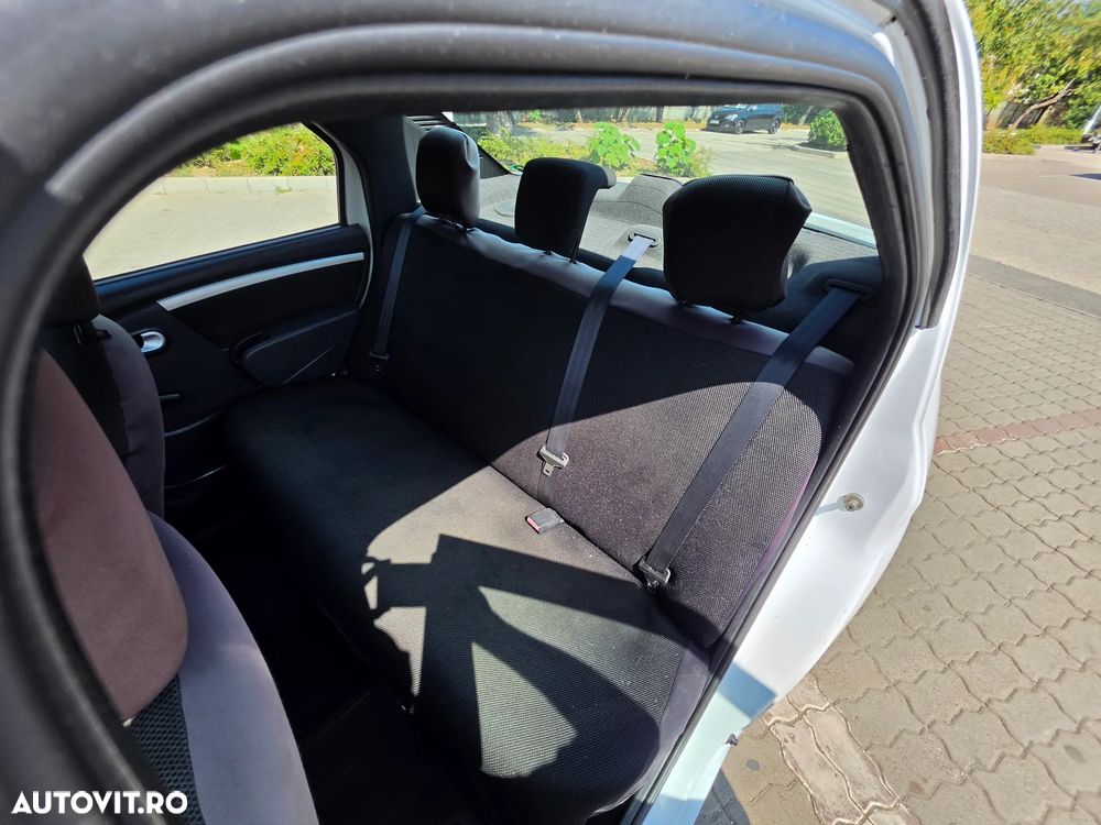 Dacia Logan 1.2 Laureate - 7
