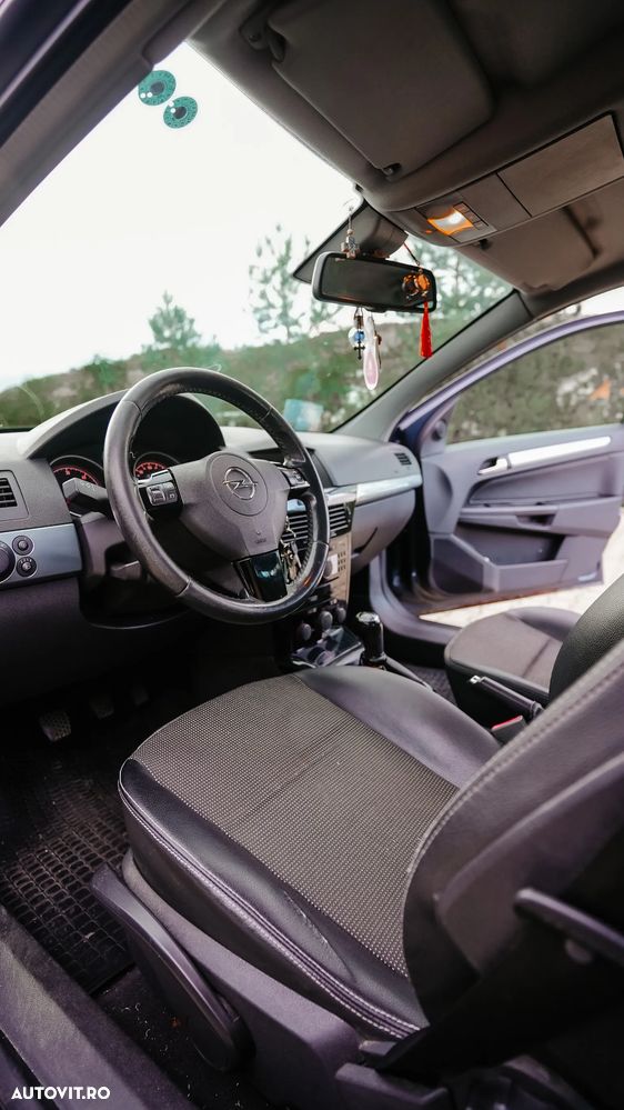 Opel Astra 1.7 CDTi Cosmo - 12