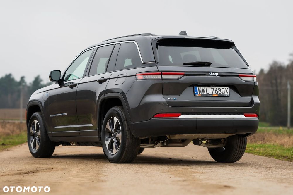 Jeep Grand Cherokee ver-2-0-4xe-phev-limited - 13