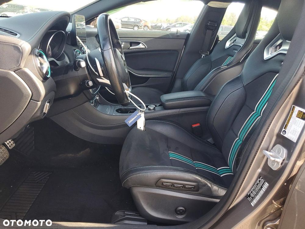 Mercedes-Benz CLA 250 4Matic 7G-DCT AMG Line - 7