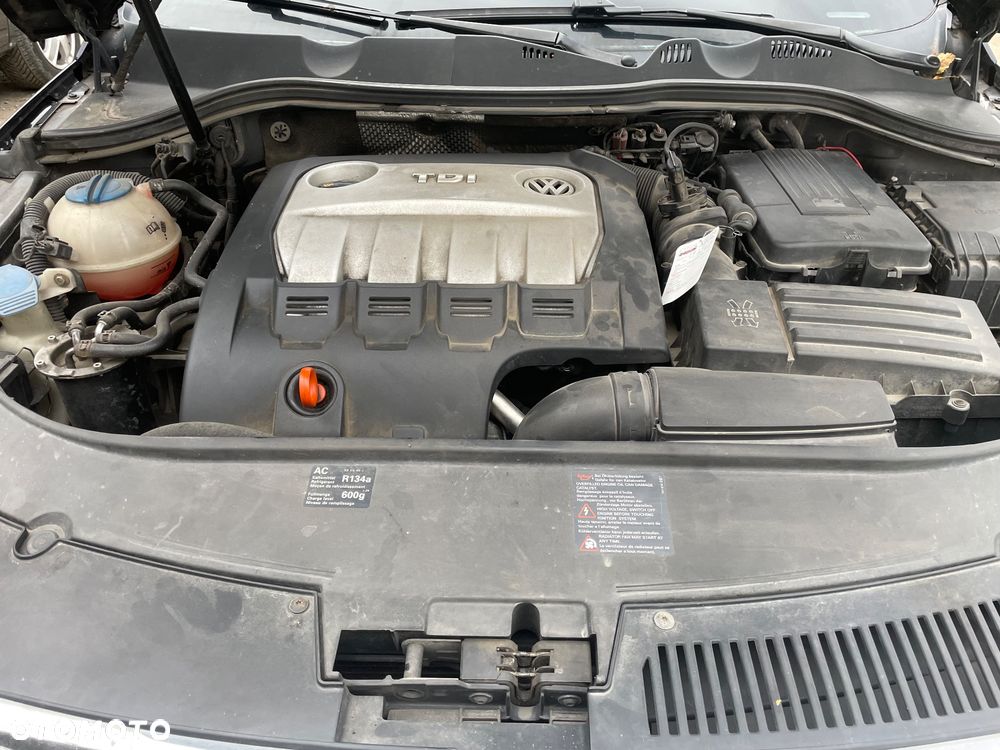 Volkswagen Passat - 7