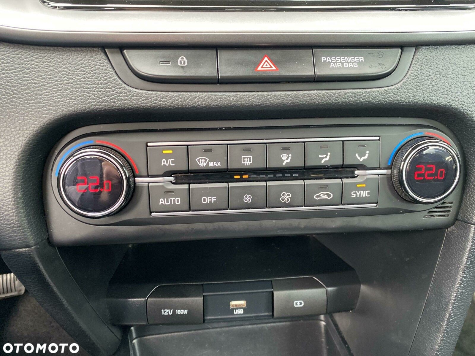 Kia Ceed - 23