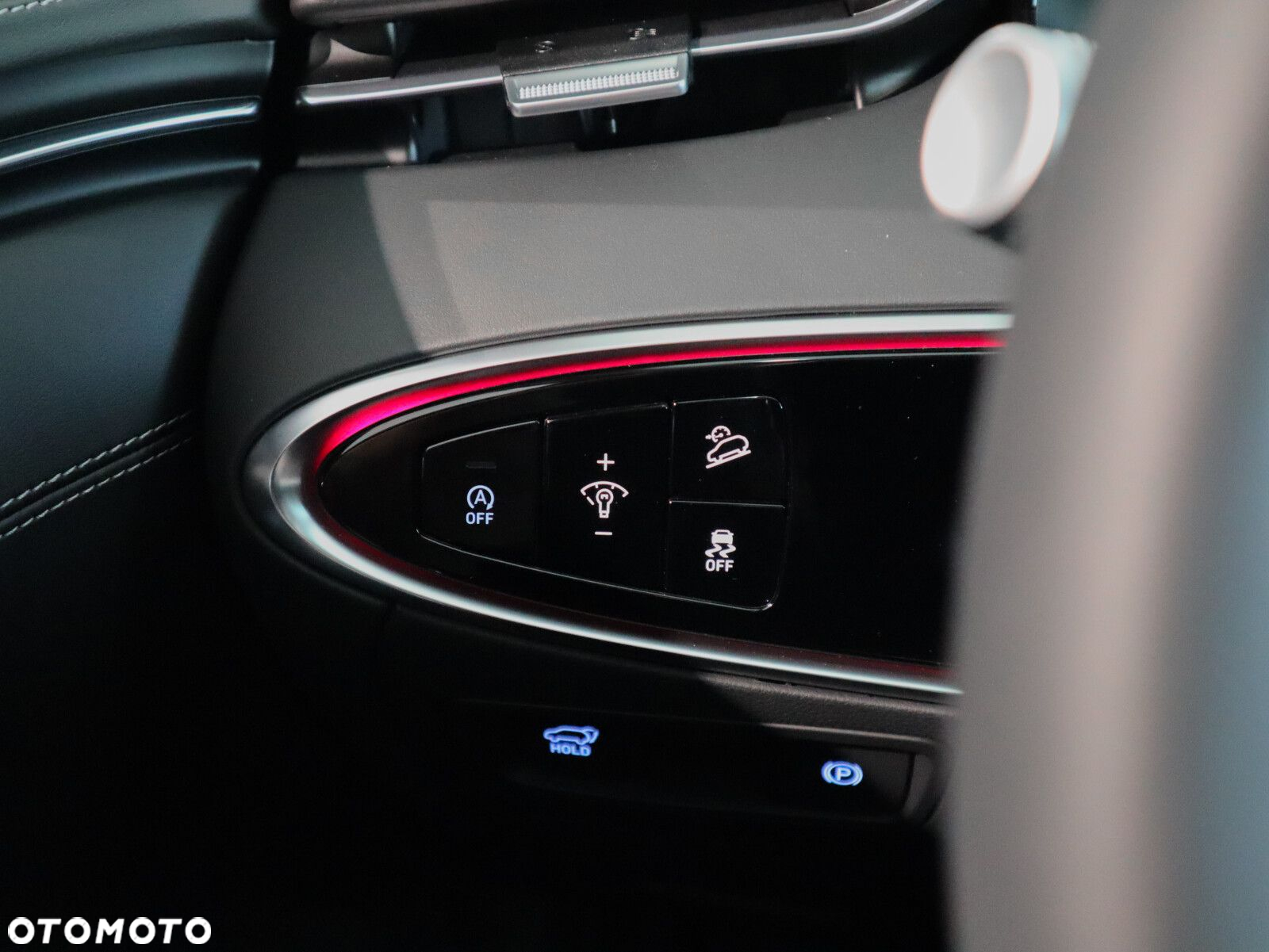 Genesis GV70 2.5T AWD AT8 Luxury Line - 38