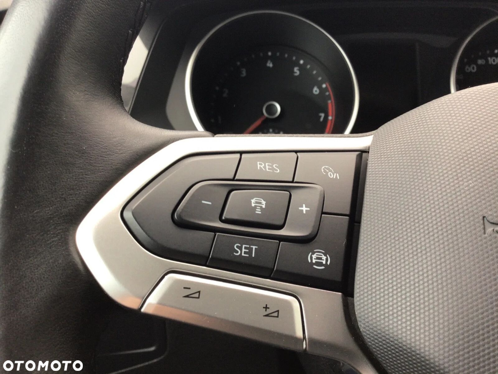 Volkswagen Tiguan 1.5 TSI EVO Life - 12