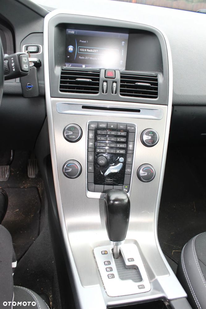 Volvo XC 60 D3 Momentum - 9