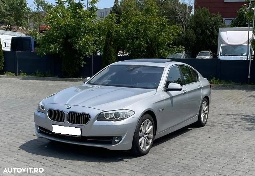 BMW Seria 5 525d xDrive AT - 1