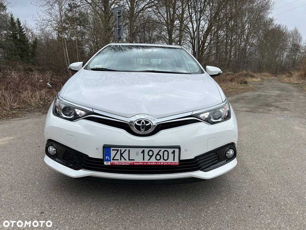 Toyota Auris 1.6 Comfort - 1