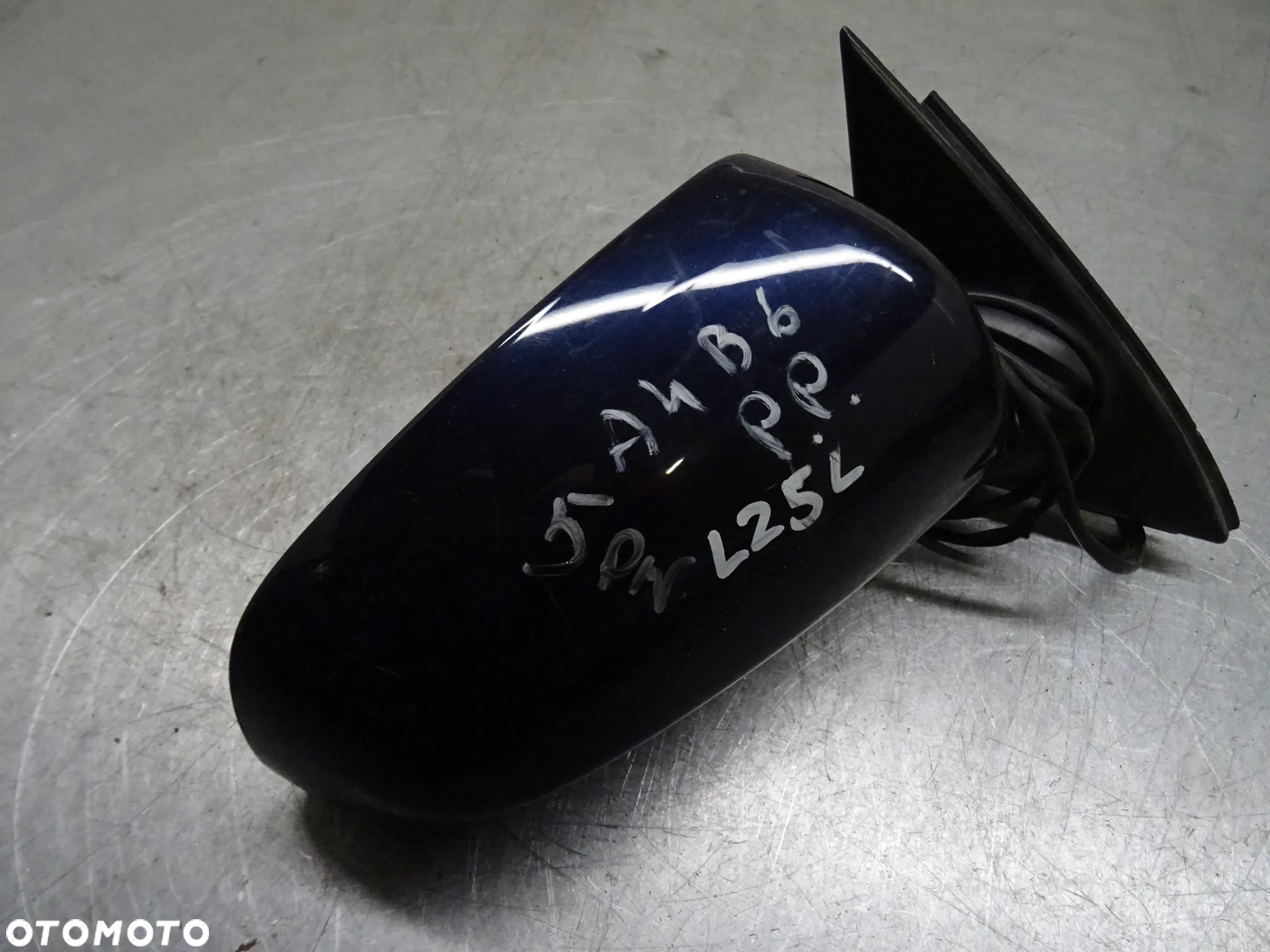 AUDI A4 B6 LUSTERKO PRAWE 5 PIN LZ5E - 7