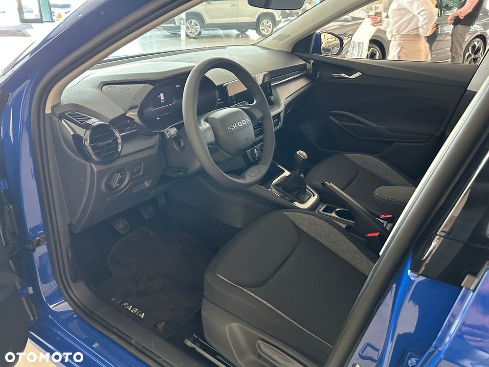 Skoda Fabia 1.0 Essence - 13