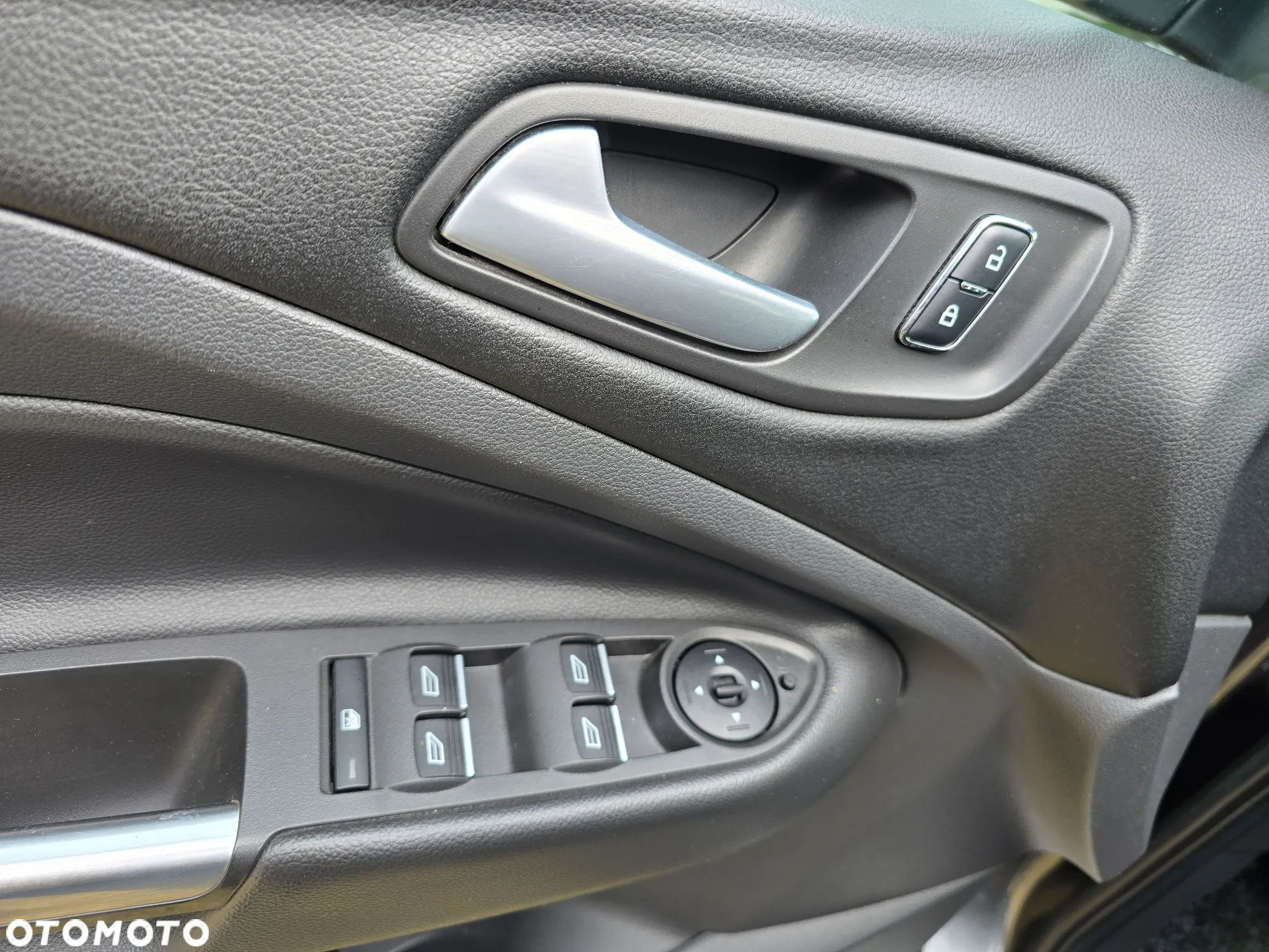 Ford Kuga 2.0 TDCi 4WD Titanium - 23