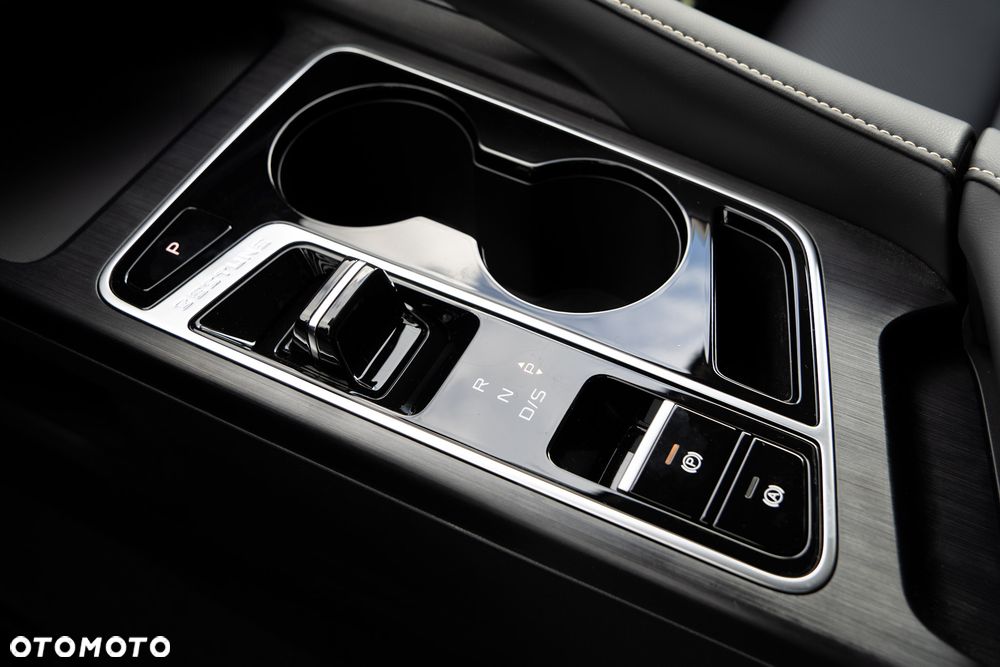 Bestune B70 2.0T Elegance - 20