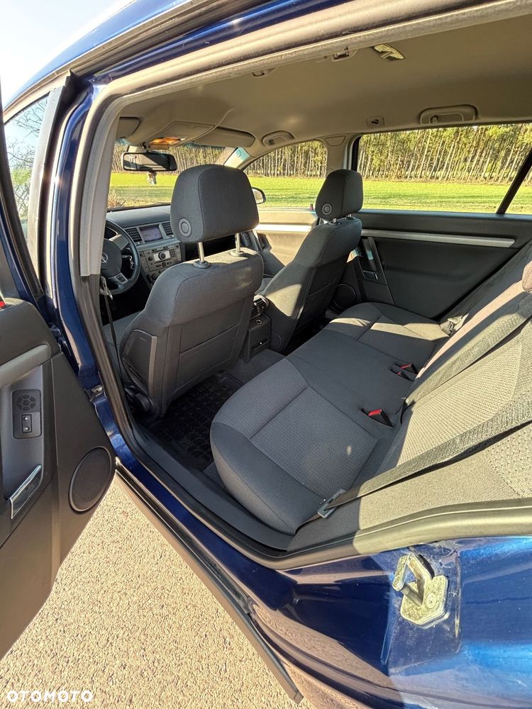 Opel Vectra 1.9 CDTI Cosmo - 11