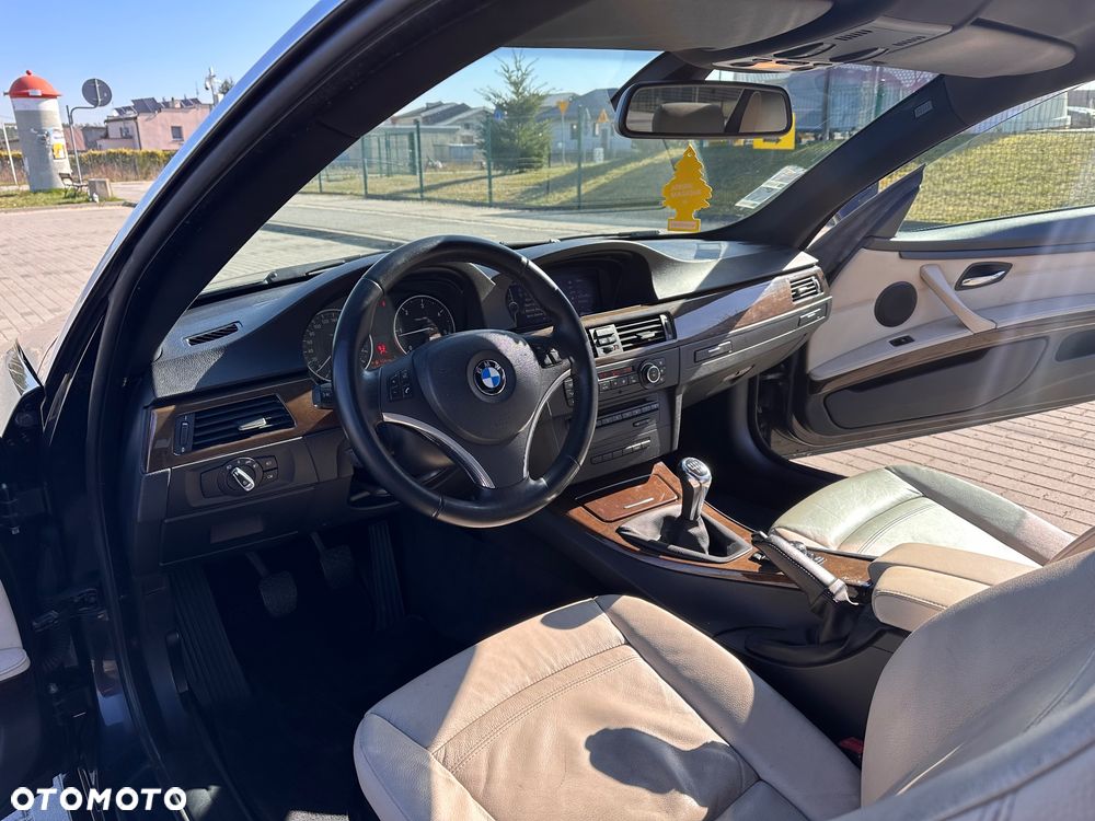 BMW Seria 3 320d - 13