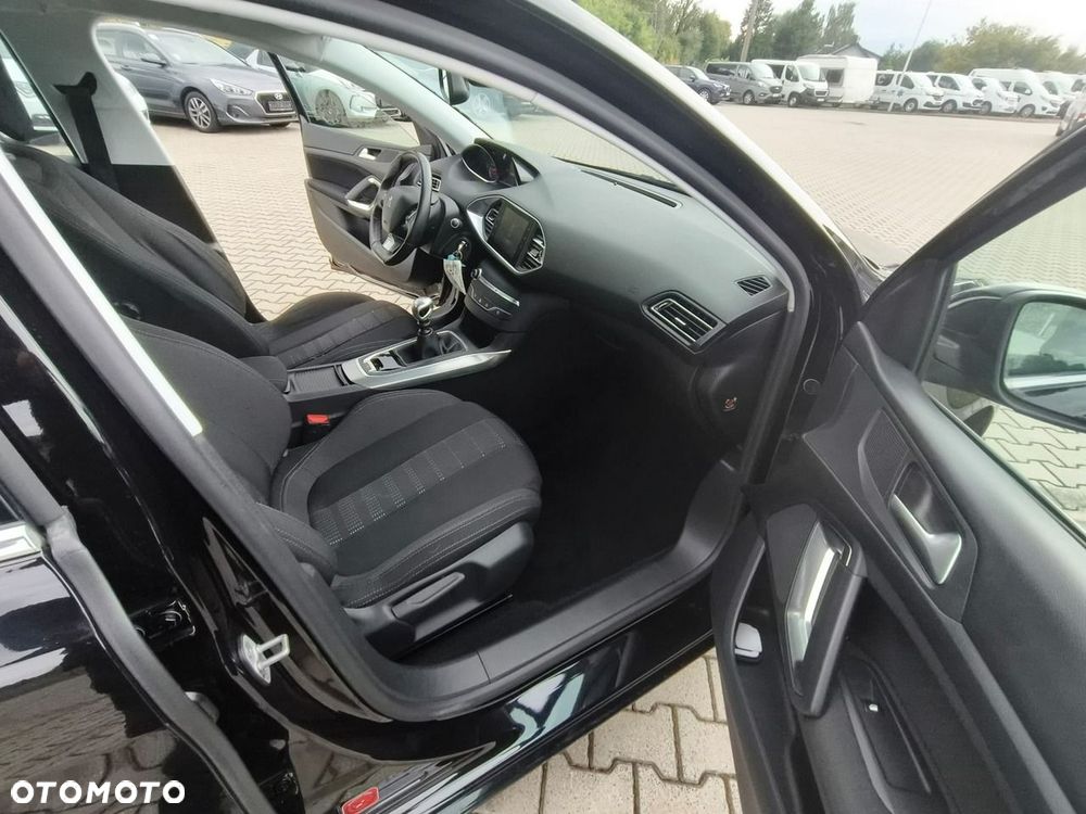 Peugeot 308 - 14