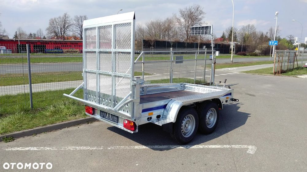 Wiola B2730 pod minikoparkę - 10