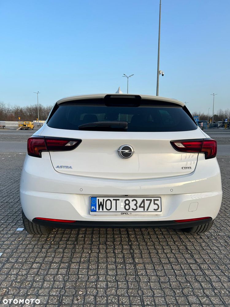 Opel Astra 1.6 CDTI Cosmo - 4