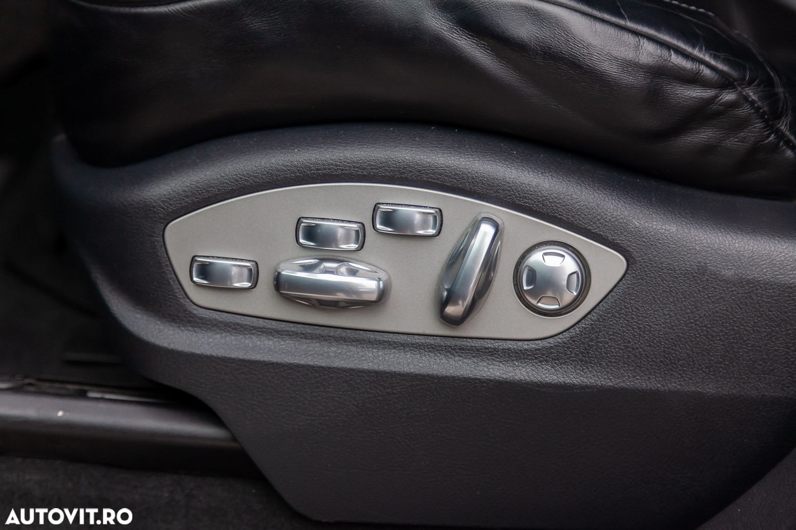 Porsche Cayenne Diesel Platinum Edition - 32