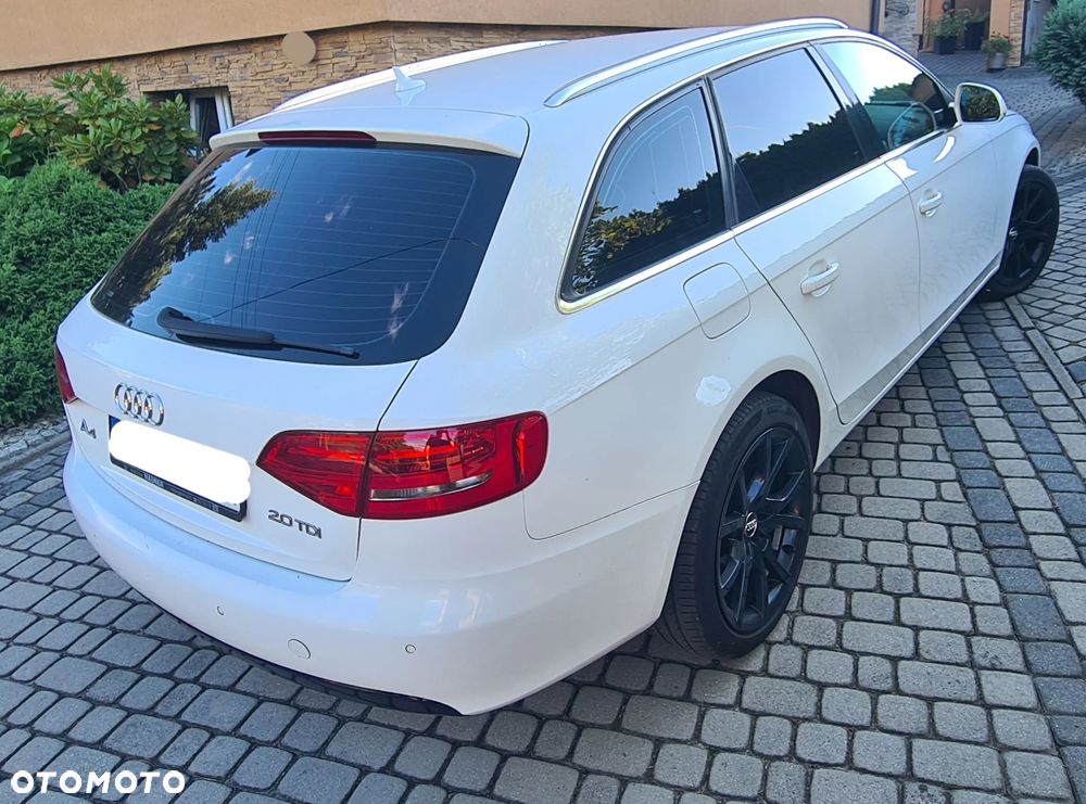 Audi A4 Avant 2.0 TDI DPF - 4