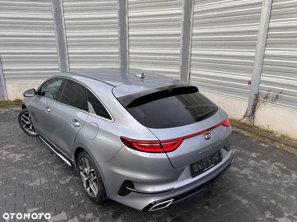 Kia ProCeed 1.4 T-GDI DCT7 OPF GT LINE - 8