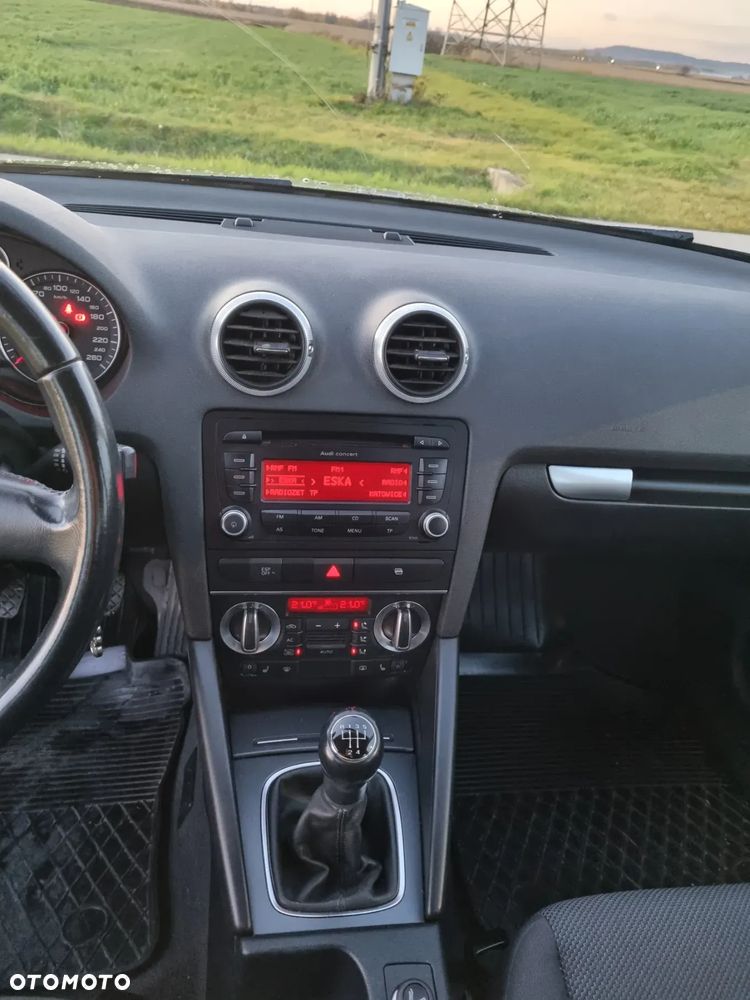 Audi A3 Sportback 1.6 Attraction - 16