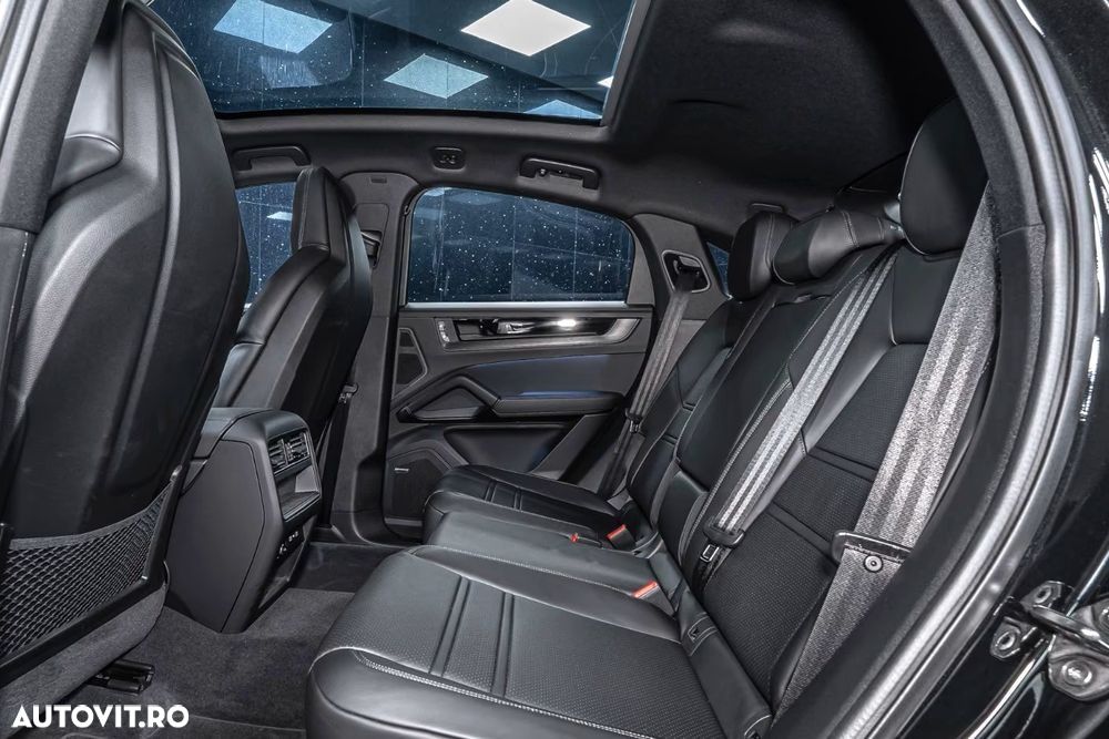 Porsche Cayenne E-Hybrid Tiptronic S Black Edition - 13