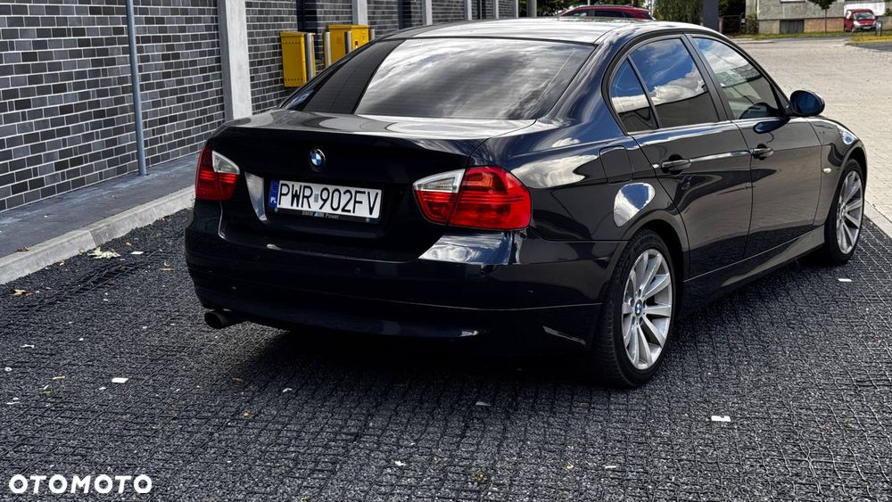 BMW Seria 3 318d - 4