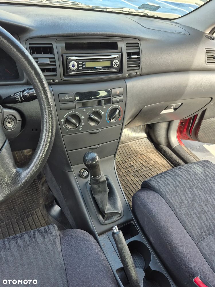 Toyota Corolla - 27