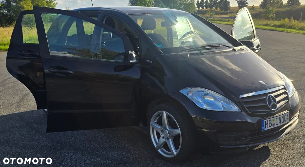Mercedes-Benz Klasa A 160 BlueEFFICIENCY Elegance - 11