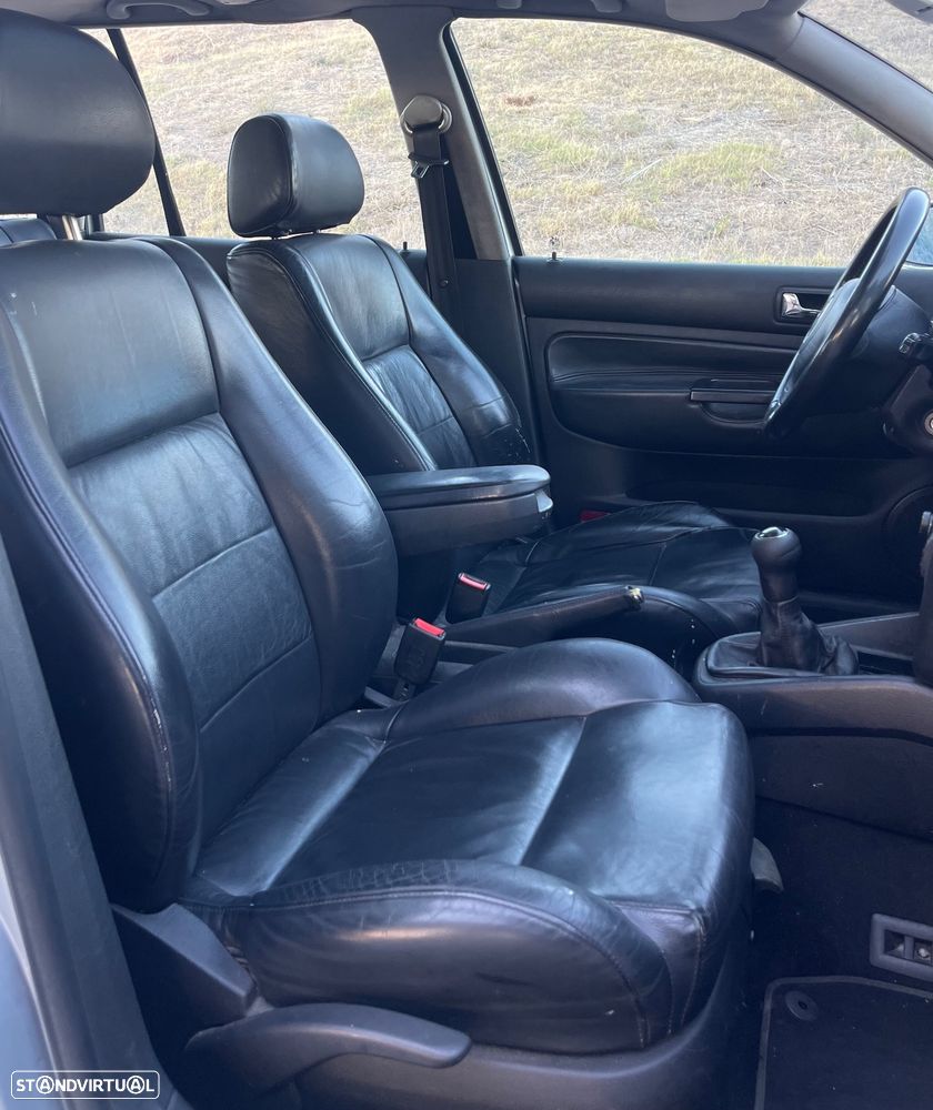 VW Golf Variant - 6