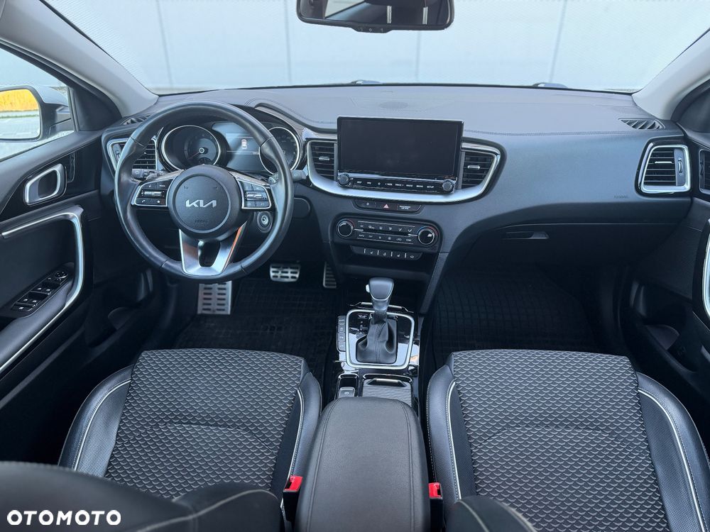 Kia Ceed 1.5 T-GDI L Business Line Plus DCT - 11