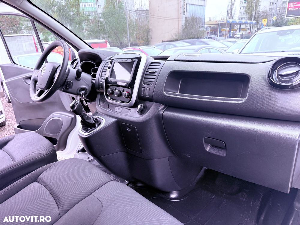 Renault Trafic - 27