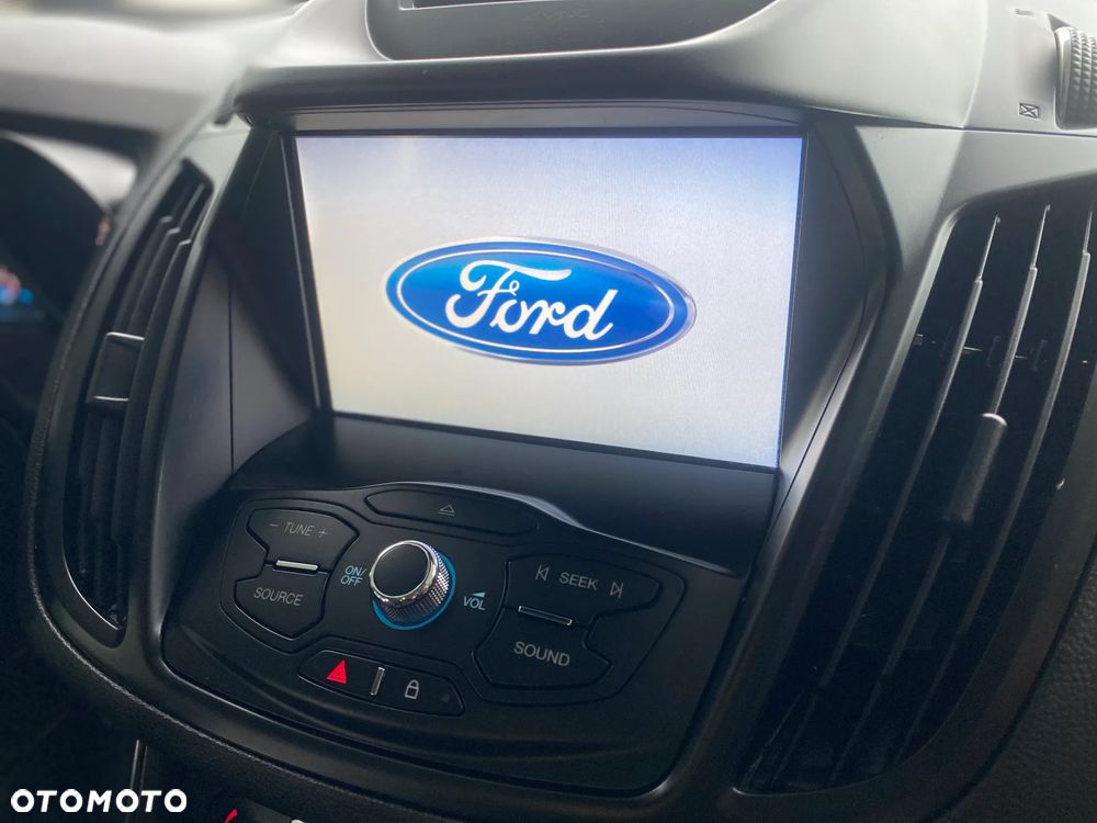 Ford Kuga 1.5 EcoBoost 4x4 Titanium - 40