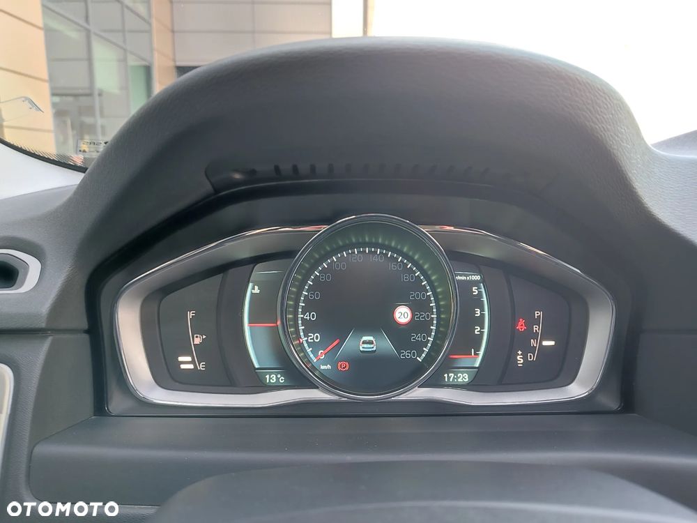 Volvo V70 D5 Geartronic Edition - 32