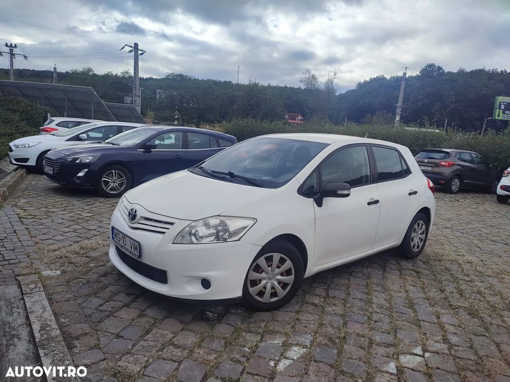 Toyota Auris - 11