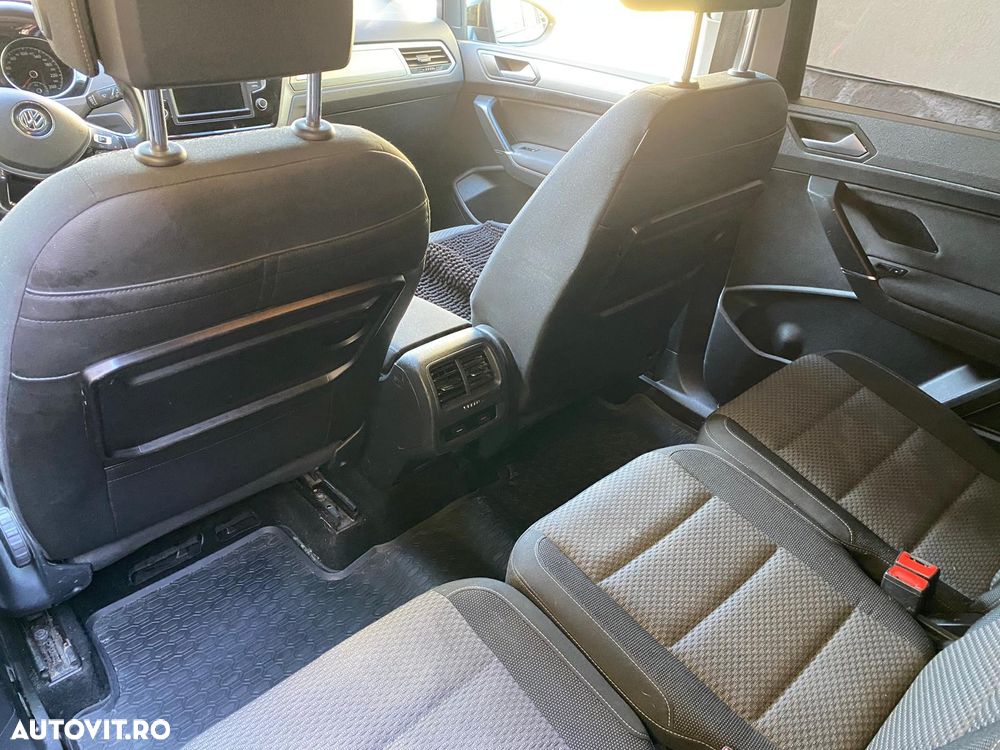 Volkswagen Touran 1.6 TDI DSG Comfortline - 2