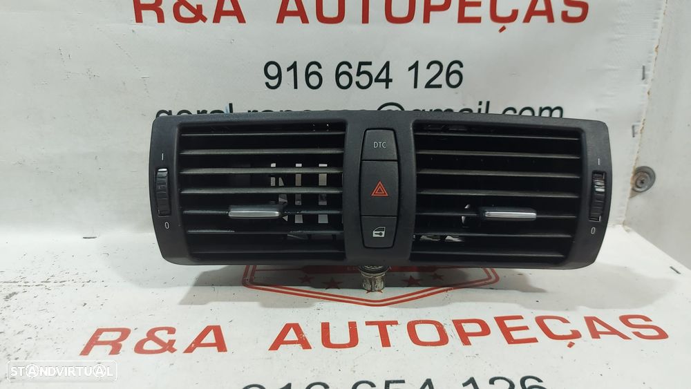 Difusor Saida de ar Central BMW Serie 1 E81 E87 Original - 1