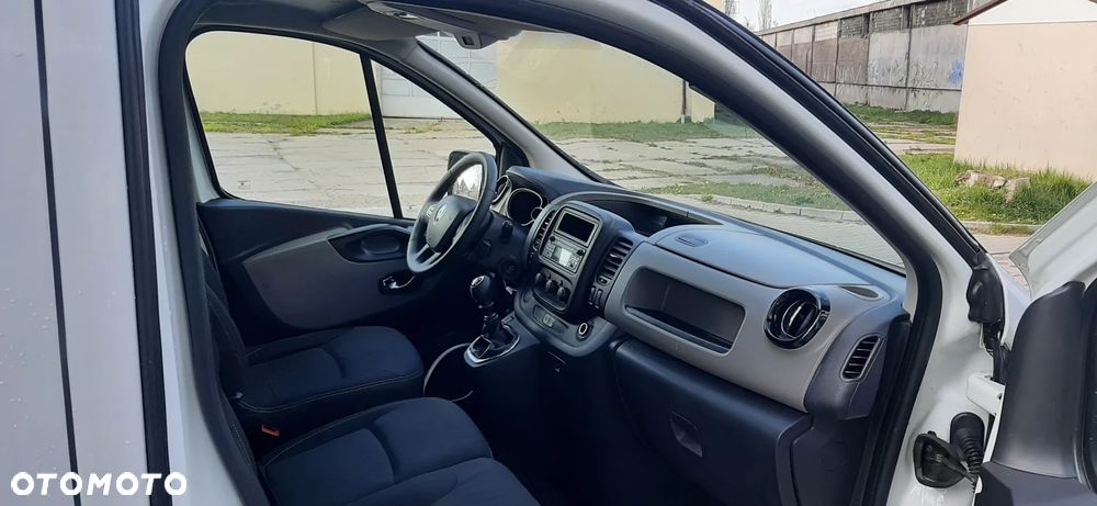 Renault Trafic - 11