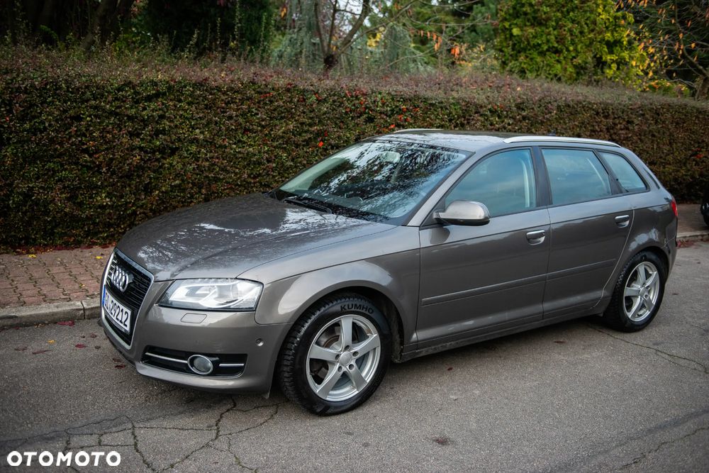 Audi A3 Sportback 1.6 TDI DPF Ambiente - 10