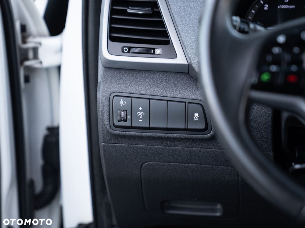 Hyundai Tucson blue 1.7 CRDi 2WD Trend - 32