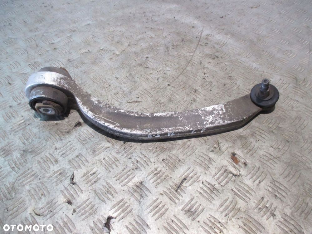 WAHACZ DOLNY LEWY PRZÓD BANAN AUDI A4 B5 PASSAT - 1