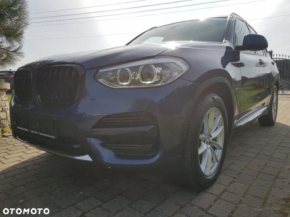 BMW X3 sDrive18d Business Edition - 34