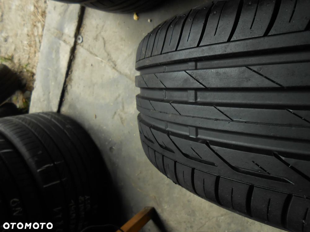 OPONA POJEDYNKA 195/55R16 BRIDGESTONE TURANZA T001 DOT 2315 8MM - 2