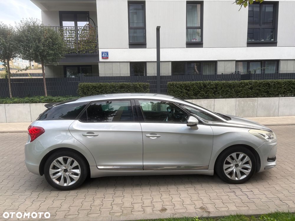 Citroën DS5 1.6 THP SoChic - 10