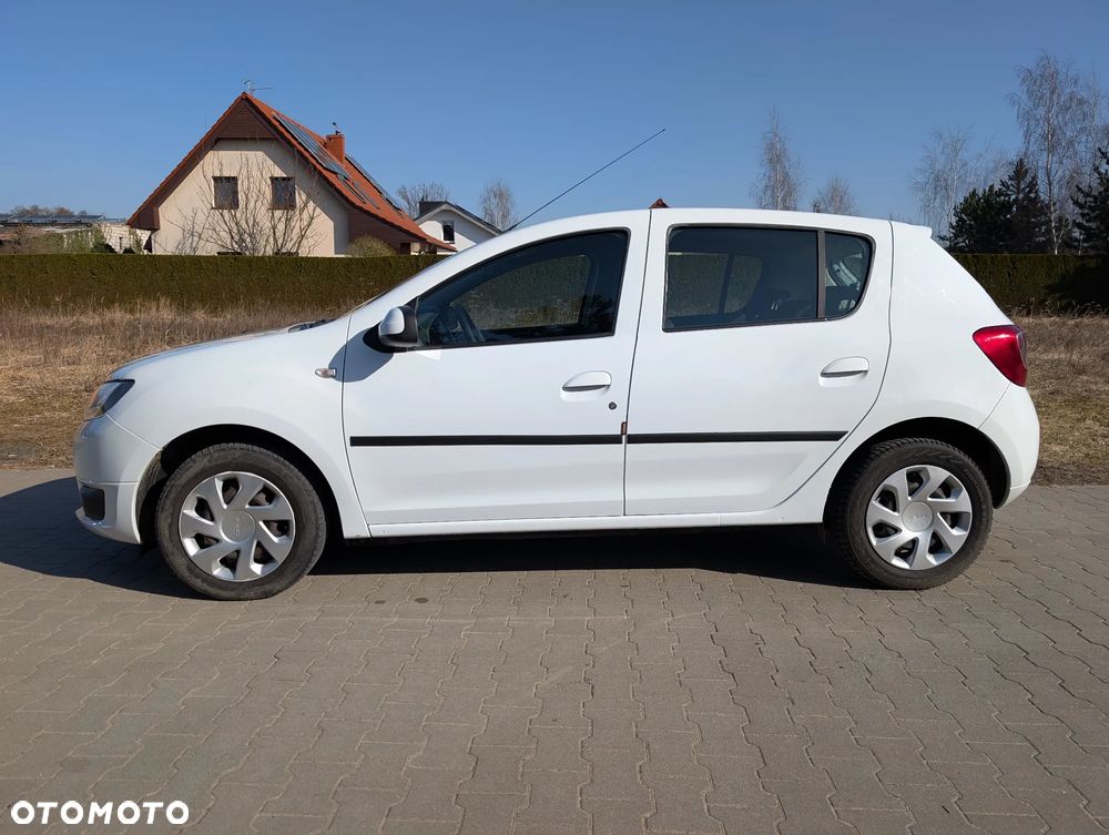 Dacia Sandero 1.2 16V Laureate - 4