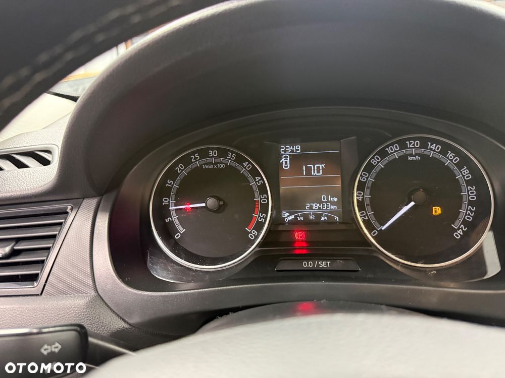Skoda RAPID - 14