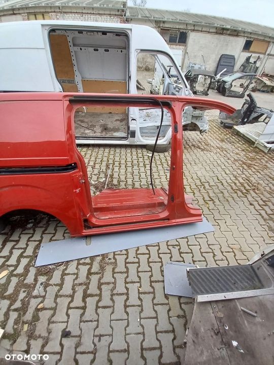 BOK BŁOTNIK PRAWY TYŁ PROACE EXPERT JUMPY III 16- - 2