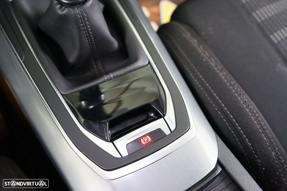 Peugeot 308 SW 1.6 BlueHDi Allure - 30