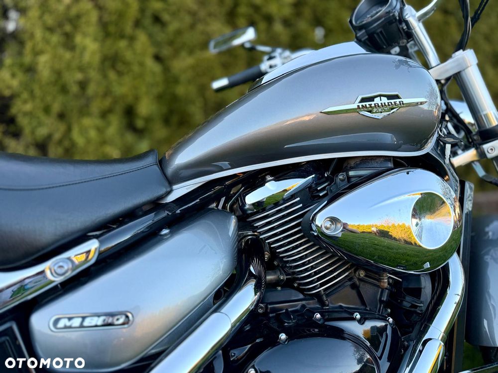Suzuki Intruder - 8