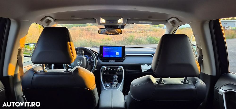Toyota RAV4 2.5 VVT-iE 4x4 Luxury Plus - 12