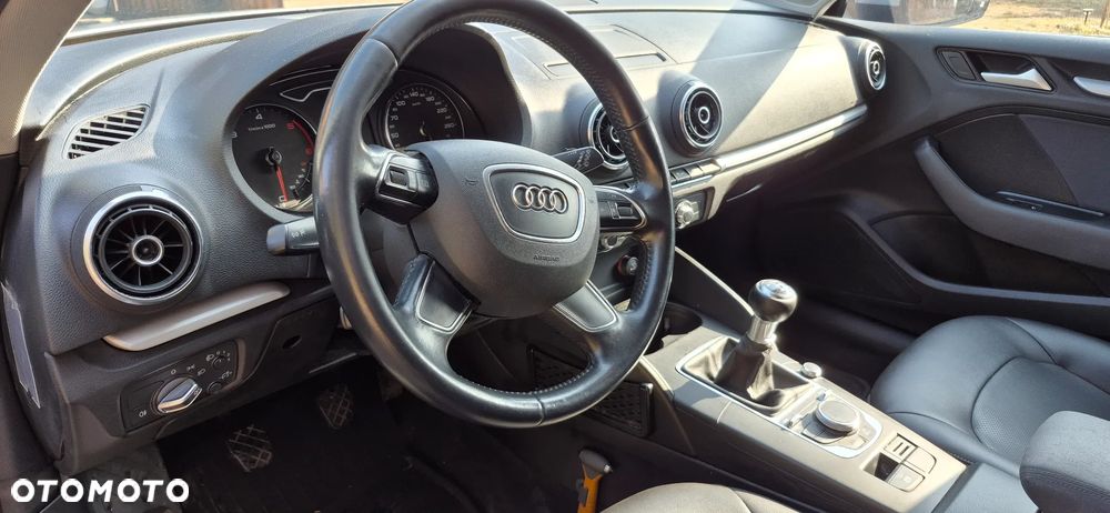 Audi A3 Sportback 1.6 TDI (clean diesel) Attraction - 10